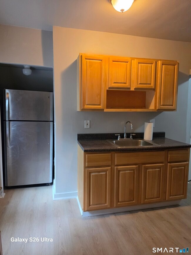 Building Photo - 27 Waterville St Unit 3