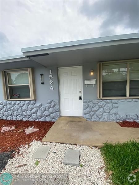 Building Photo - 1520 NW 52nd Ave Rental
