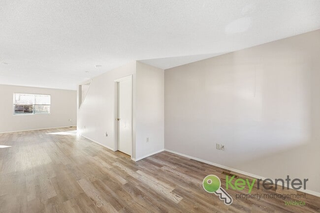 Photo - Stunning 3 Bed 2.5 Bath close to highways and shopping!