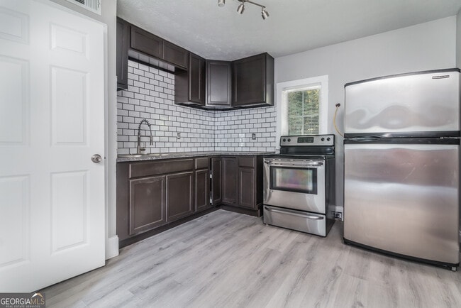 Building Photo - 511 Gresham Park Dr Rental