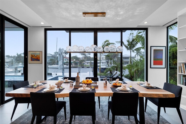 Photo - 1730 SE 13th St