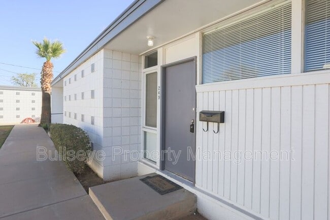 Photo - 249 S Hobson