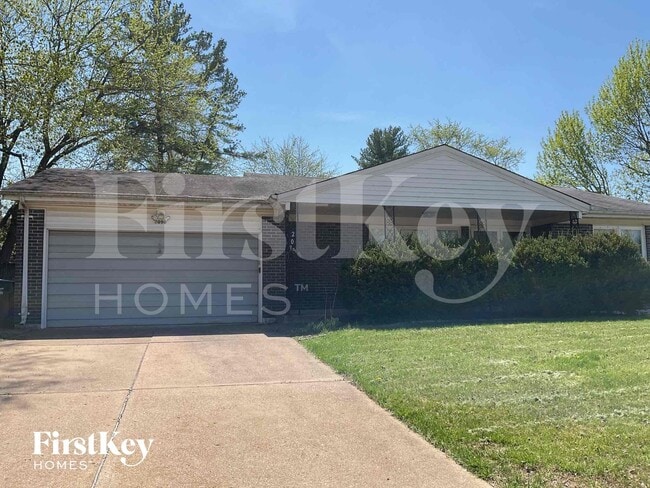 Building Photo - 2090 Avon Dr