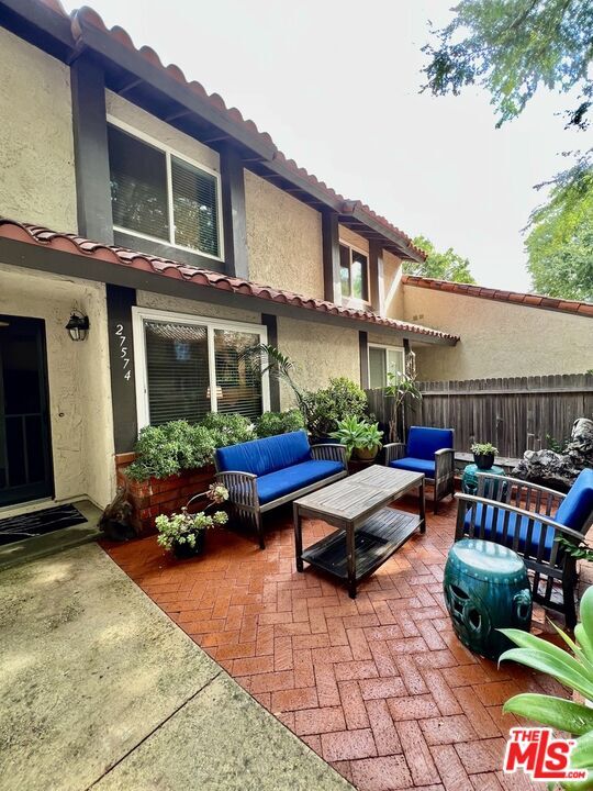 Building Photo - 27574 Rondell St