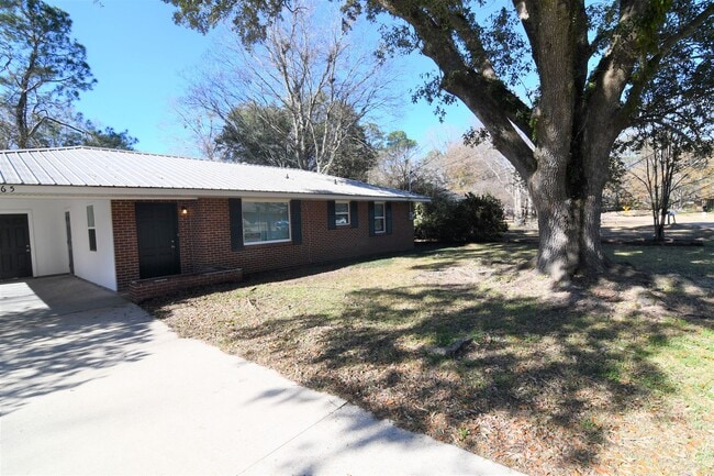 Photo - Must See!  Newly renovated, 3 bedroom, 1 bath home in Brownsfield off Plank Road
