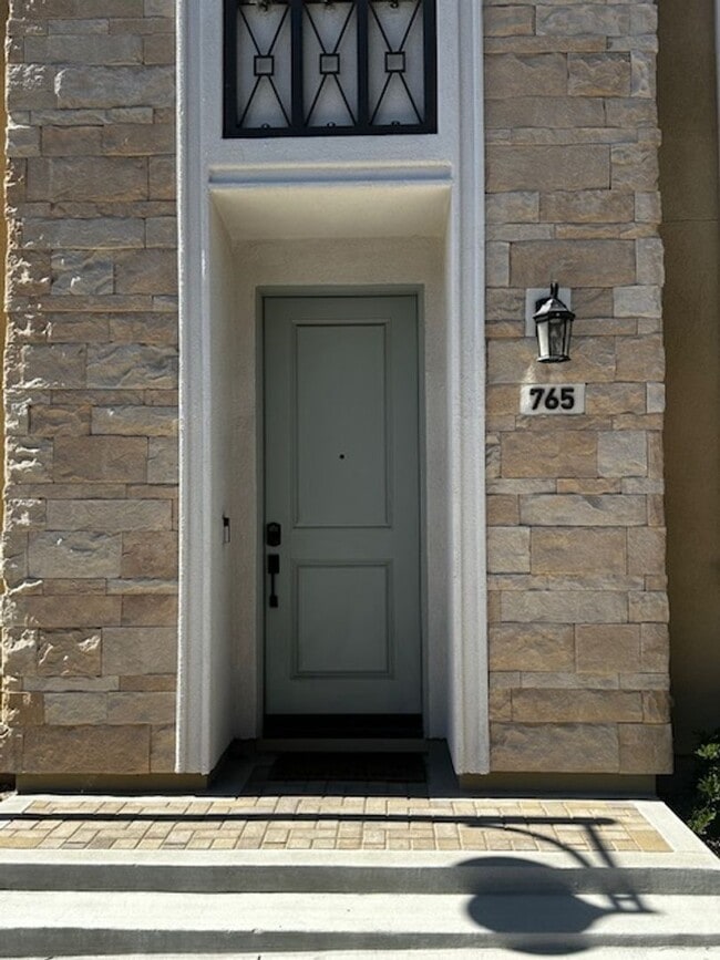 Photo - SPACIOUS 3 BEDROOM 3.5 BATH TRI-STORY TOWNHOME