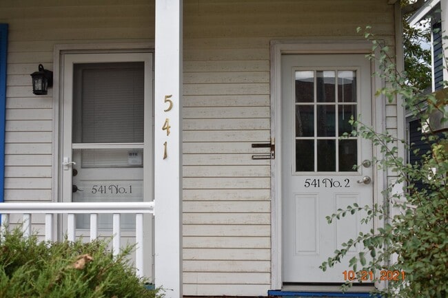 Building Photo - Varsity Management Unit 02