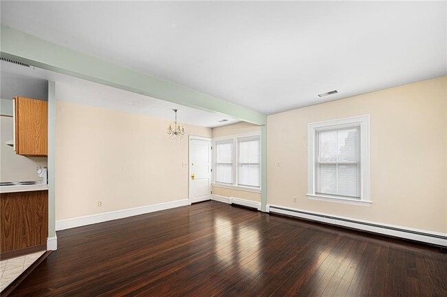 Photo - 146 Grove St Unidad 2L