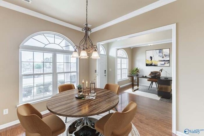 Photo - 225 De Jan Rd