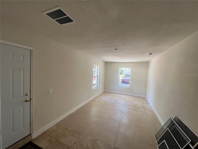 Photo - 213 Herbert St