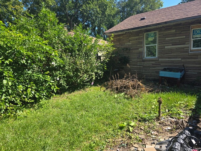 part of yard - 4727 N 46th St