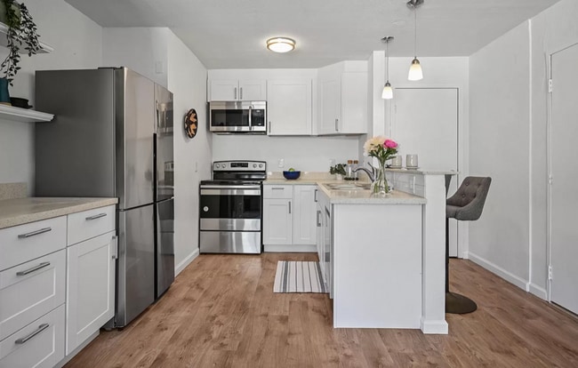 Photo - Adorable Remodeled Studio! Walk to Lake Merritt, Trader Joes, Whole Foods! Parking Included!