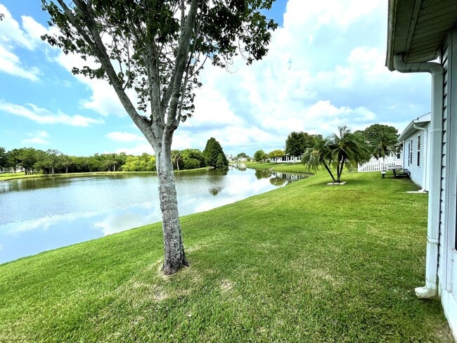 Photo - 589 Trout Ln