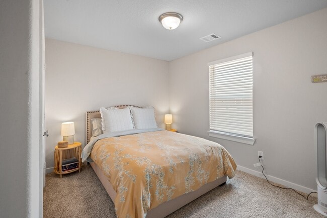 Building Photo - 17466 Buckeye Br