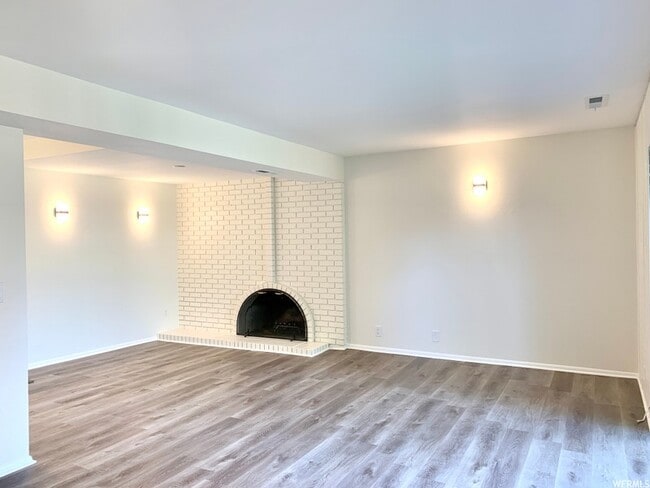 Photo - 4860 S Highland Cir Unidad Apt 3