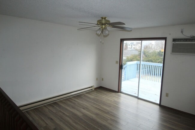 Photo - 6806 N Hamilton St Unit 6806