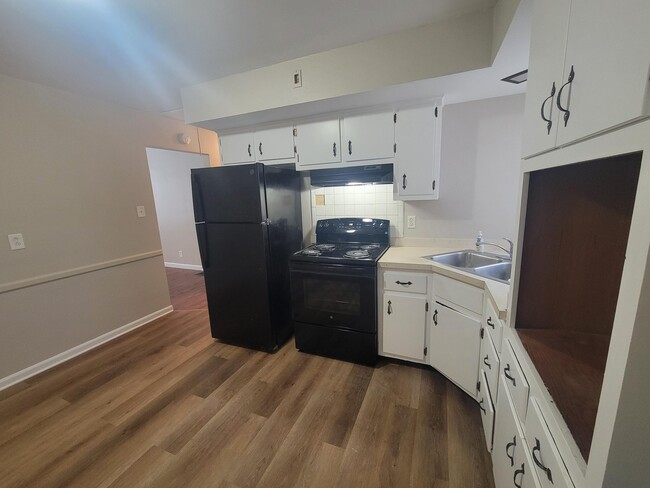 Photo - 1969 Fair Oaks Dr Unidad B