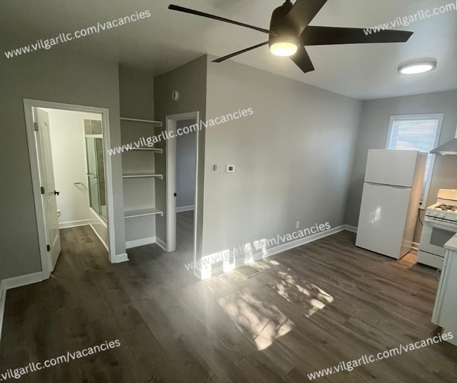Photo - 4117 Euclid Ave Unit 2R (Apt A Rear)