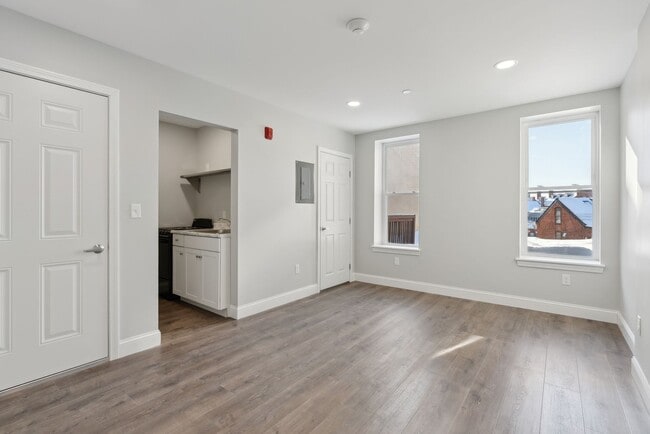 Photo - "610" on Congress St: Newer Studio Apt. 1BA $1470.00 Heat & H20 included Available 08/01/26 Unit 6