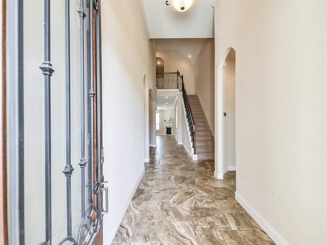 Photo - 21918 Avalon Queen Dr