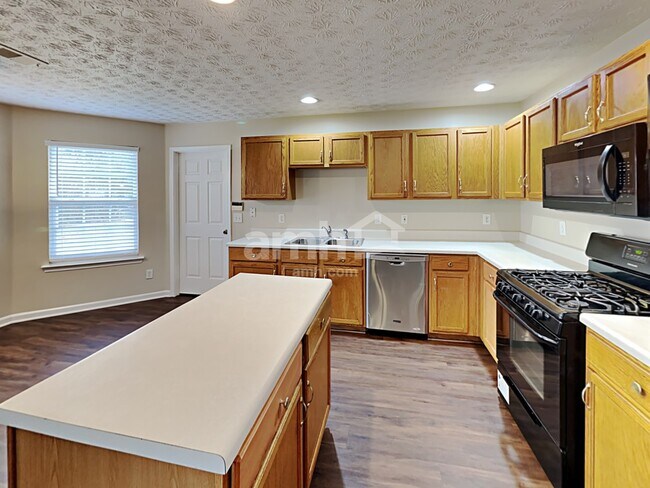 Photo - 3215 Deer Valley Dr NW