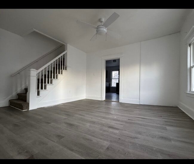 Building Photo - 14 Delmont St