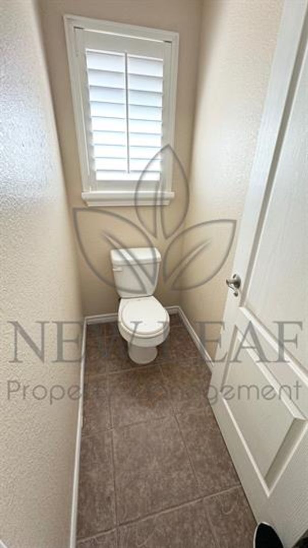 Photo - Beautiful 4 bedroom on LARGE private lot in PHELAN