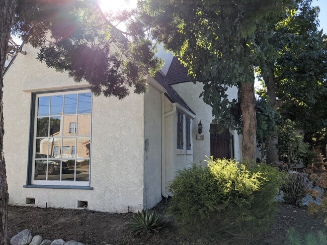 Photo - 239 Orizaba Ave