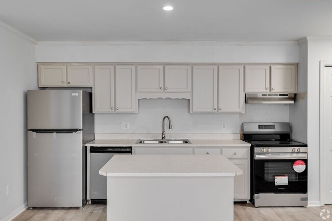 Building Photo - Greenwood Pointe Rental