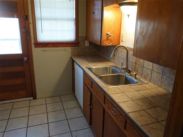 Photo - 1309 Ross Ave