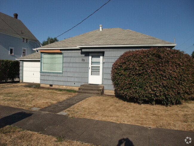 Building Photo - Clean 2 bedroom home with a garage only 1 ...