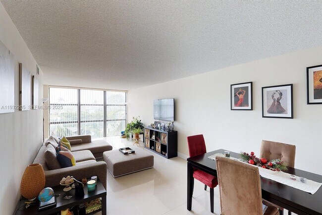 Photo - 1000 Parkview Dr Unidad 301