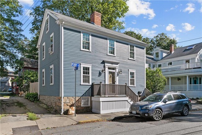 Building Photo - 26 Perry St Unit 1 Rental