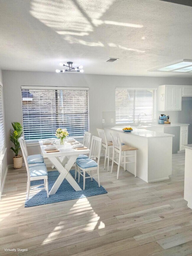 Photo - 2338 Brookdale Dr