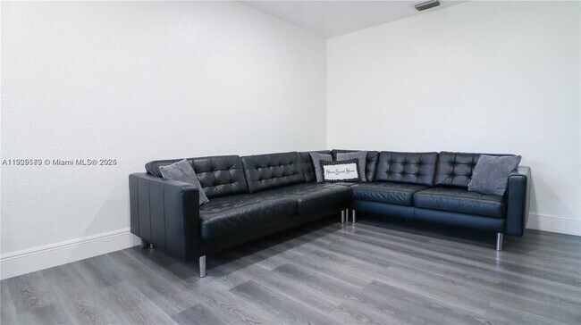 Photo - 15330 SW 134th Pl