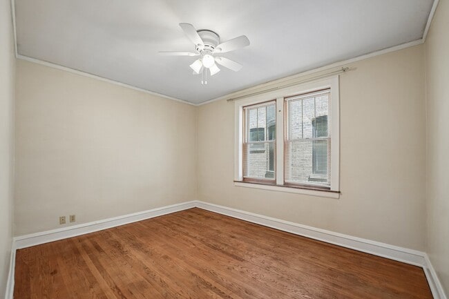 Photo - 3801 N Lawndale Ave Unit 1