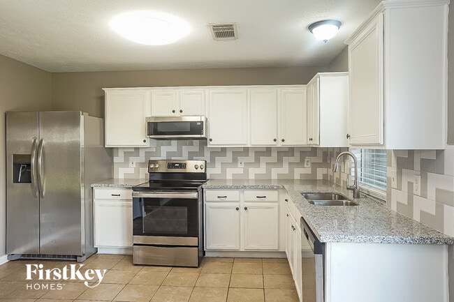Photo - 7311 Village Lake Dr