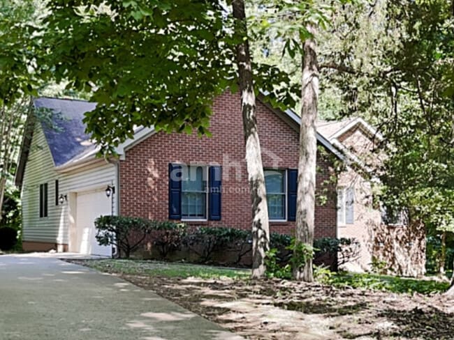 Building Photo - 5502 Garden Lake Dr Rental