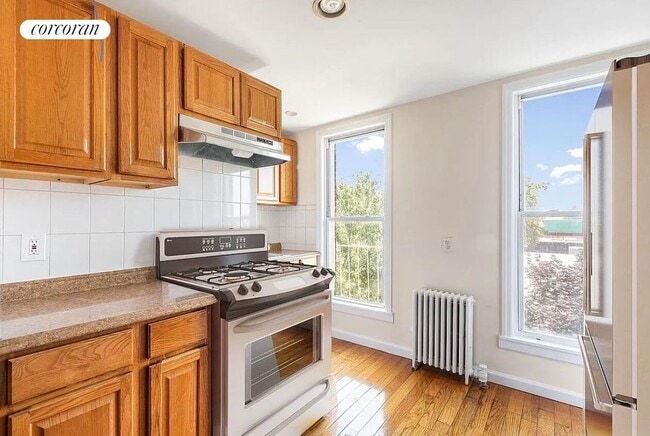 Building Photo - 238 26th St Rental