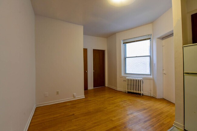 Photo - 3495 Av. Van Horne Unit 211