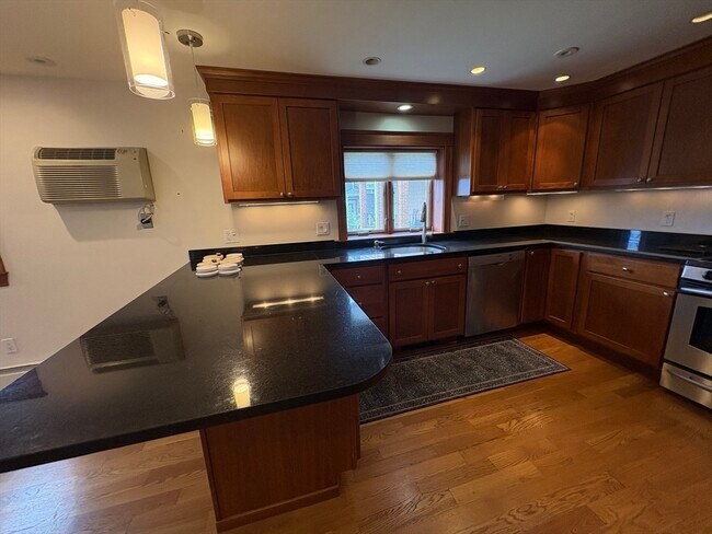 Photo - 200 Washington St Unit 1