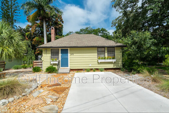 Building Photo - 2475 Alameda Avenue Rental