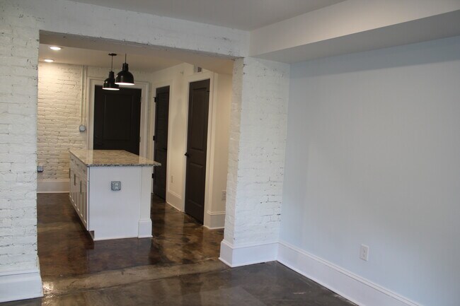 Photo - School Unit 102