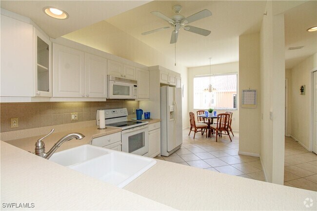 Building Photo - 6810 Beach Resort Dr Unit 7 Rental