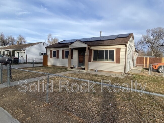 Building Photo - 1917 Ouray Ave