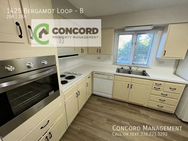 Photo - 1425 Bergamot Loop Unit B
