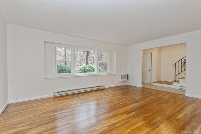 129 Harris Rd Unit 4