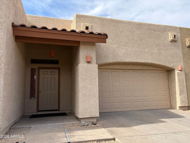 Building Photo - 1650 S Crismon Rd