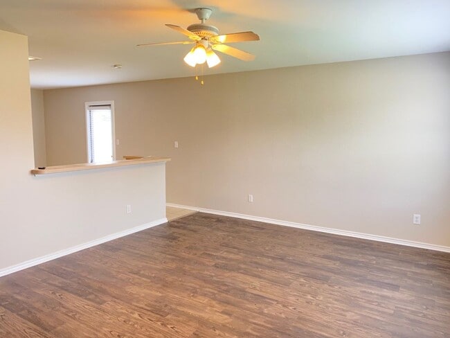Photo - New Braunfels 3 Bedroom Single Story Duplex Available NOW!