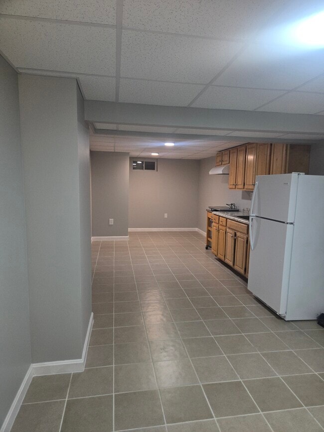 Photo - 1073 Main St